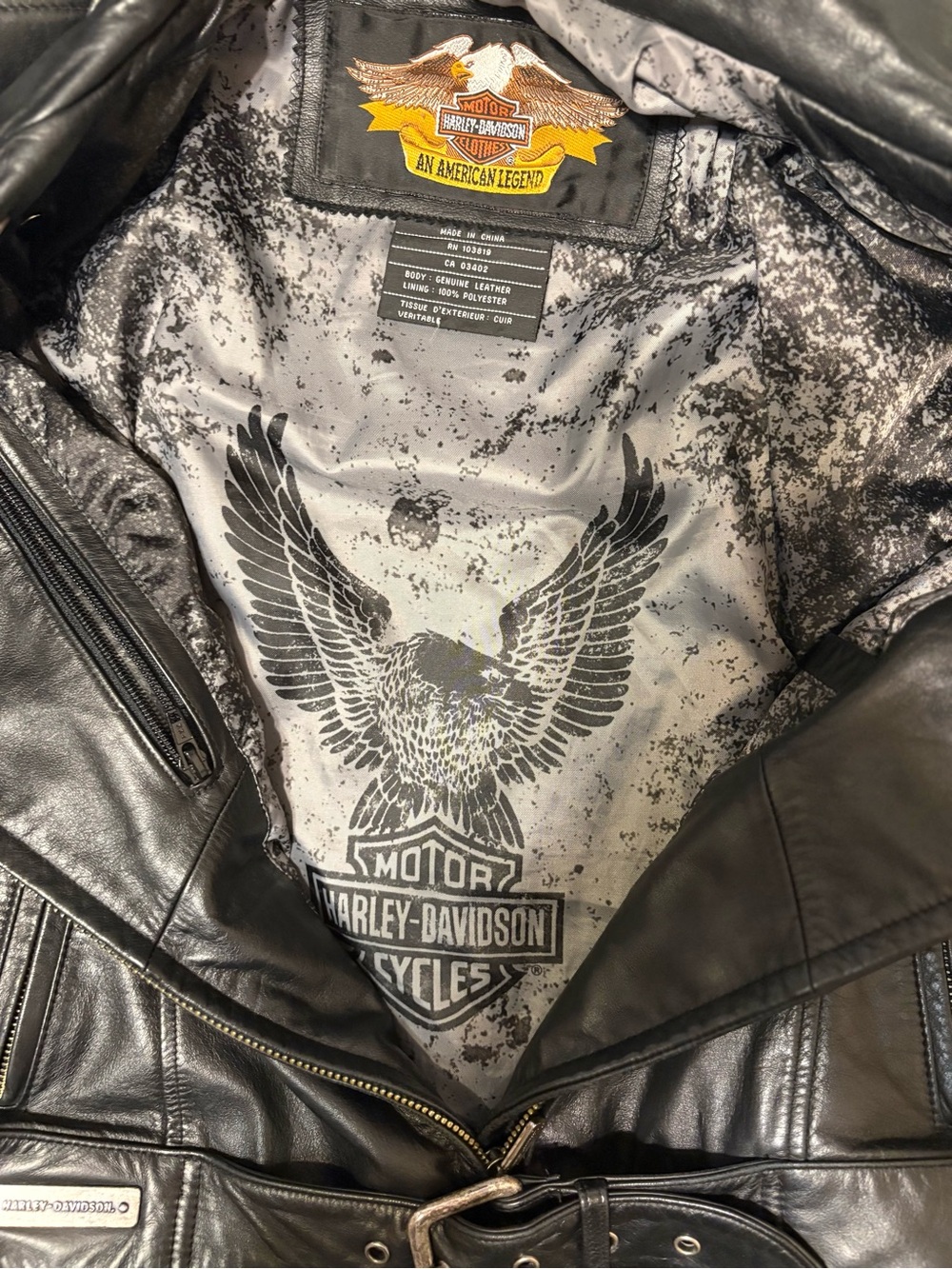 Harley-Davidson Black Leather Motorcycle Jacket with Silver Back Shield - Picture 4 of 6